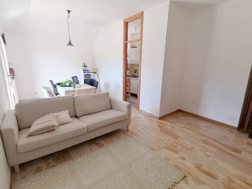 appartamento in affitto a Lecco in zona Castello