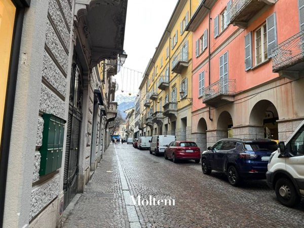 negozio in affitto a Lecco in zona Lecco Centro