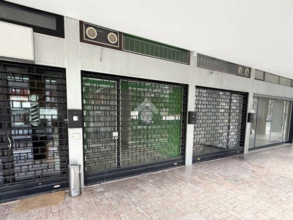 ufficio in affitto a Lecco in zona Viale Turati