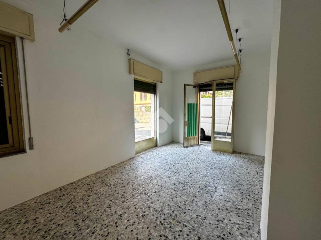 ufficio in affitto a Lecco in zona Viale Turati