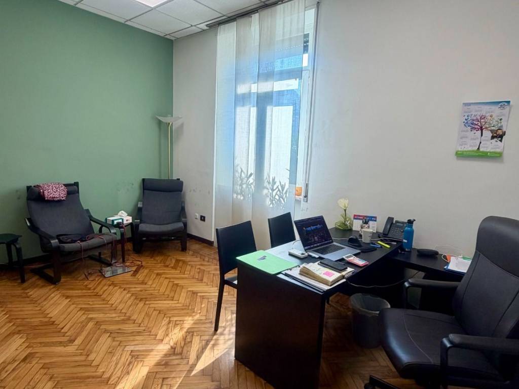 ufficio in affitto a Lecco in zona Olate