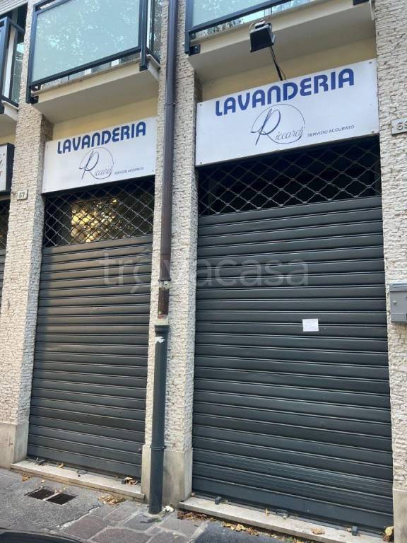 negozio in affitto a Lecco in zona Viale Turati