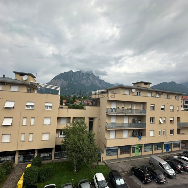 appartamento in affitto a Lecco in zona Caleotto