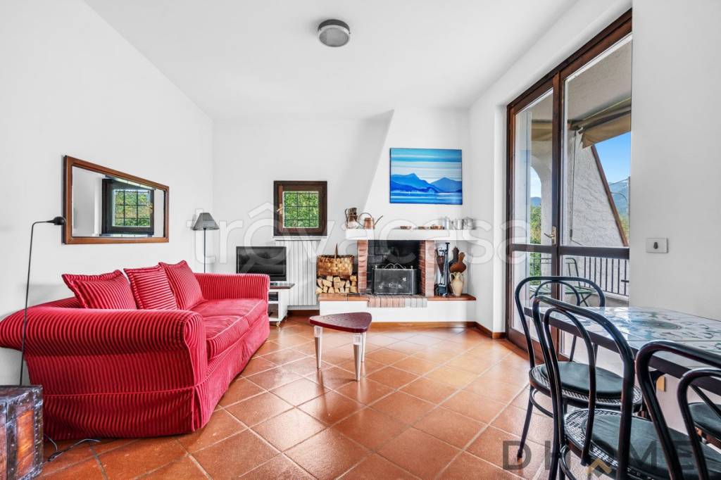 appartamento in affitto a Lierna