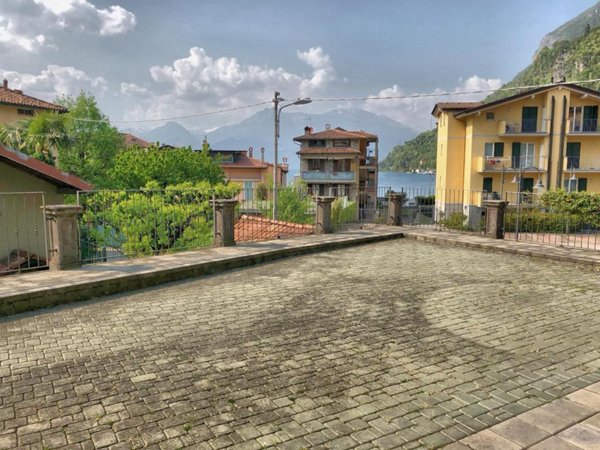 appartamento in affitto a Lierna