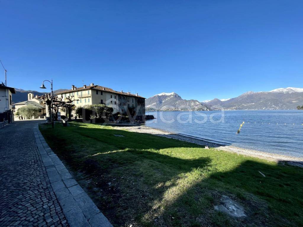 appartamento in affitto a Lierna