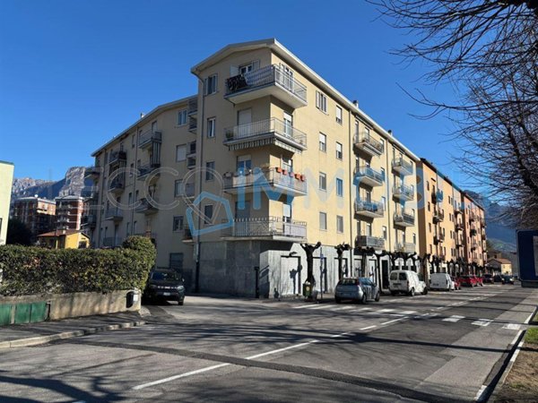 appartamento in affitto a Malgrate in zona Gaggio
