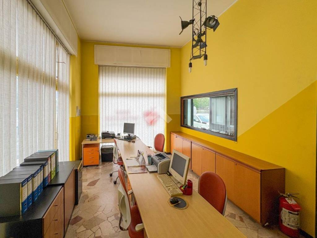 ufficio in affitto a Malgrate