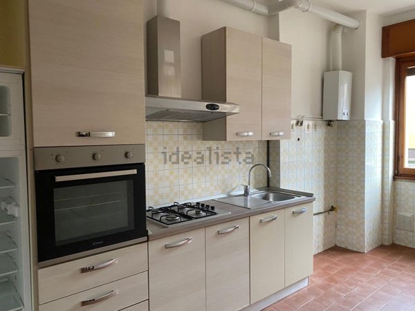 appartamento in affitto a Malgrate in zona Centro