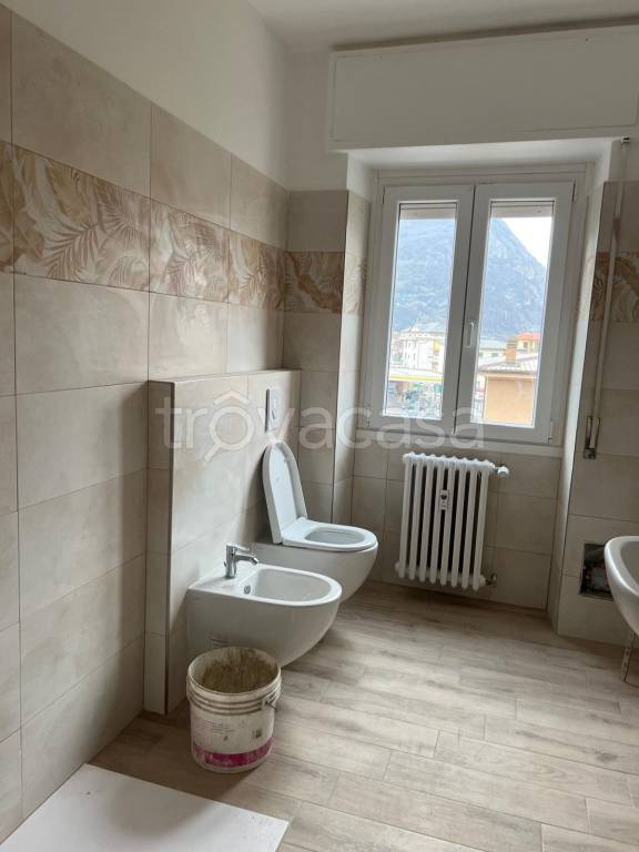 appartamento in affitto a Malgrate in zona Gaggio