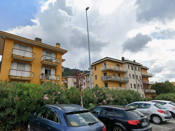 appartamento in affitto a Malgrate