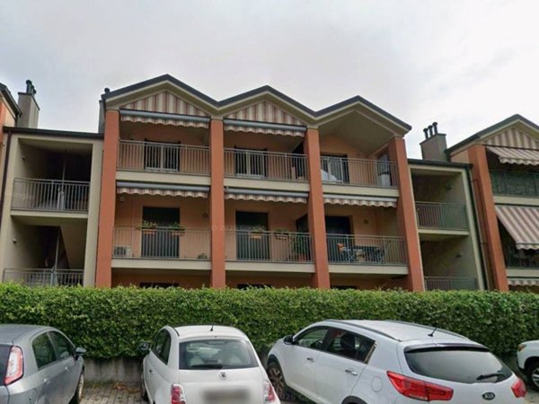 appartamento in affitto a Malgrate in zona Centro