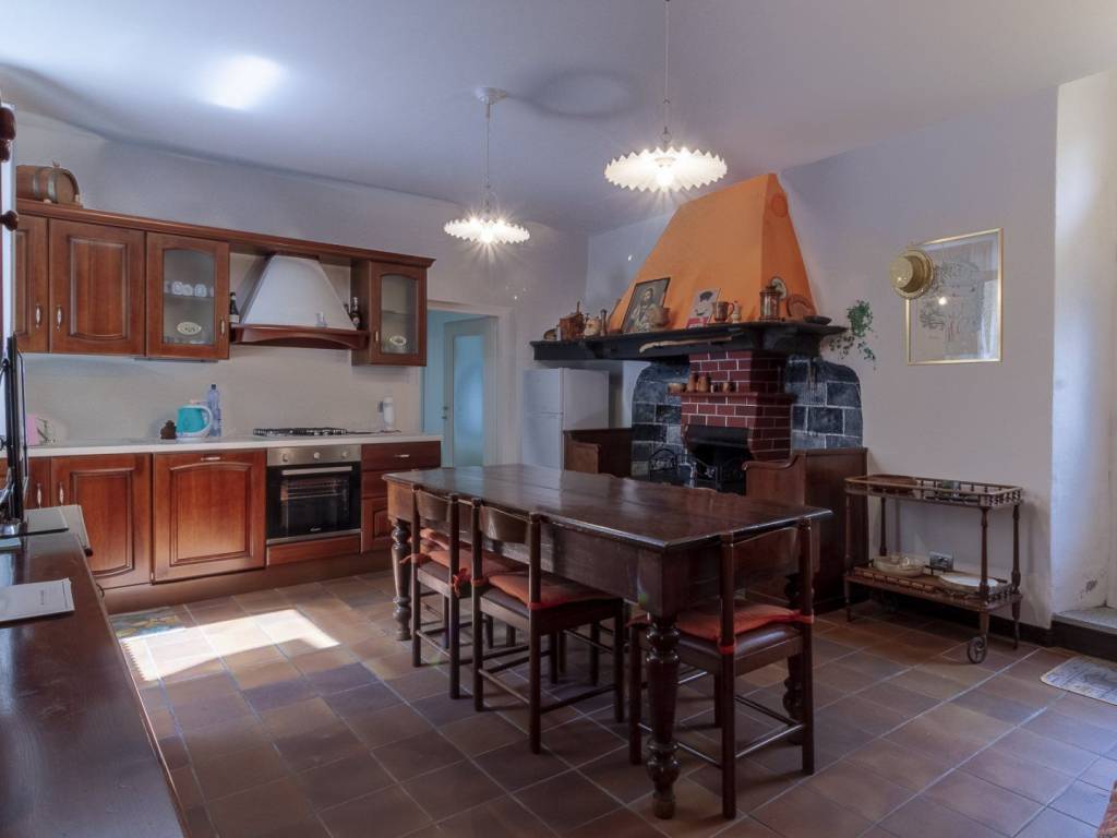 appartamento in affitto a Mandello del Lario in zona Rongio