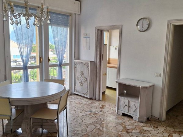appartamento in affitto a Mandello del Lario