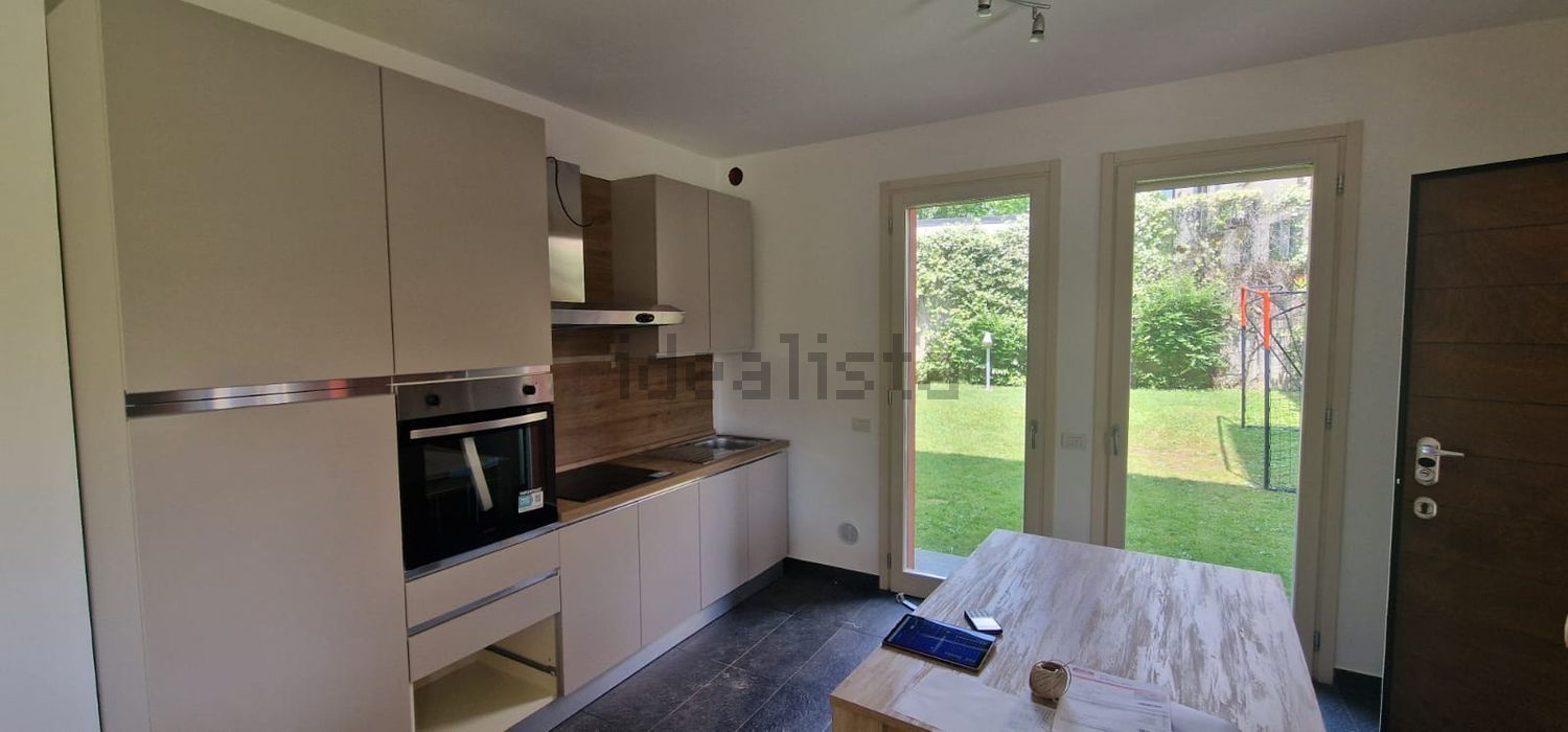 appartamento in affitto a Mandello del Lario