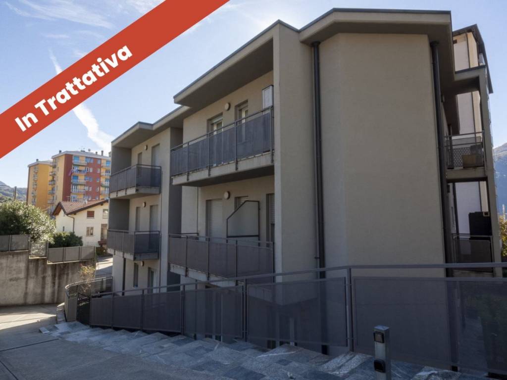 appartamento in affitto a Mandello del Lario