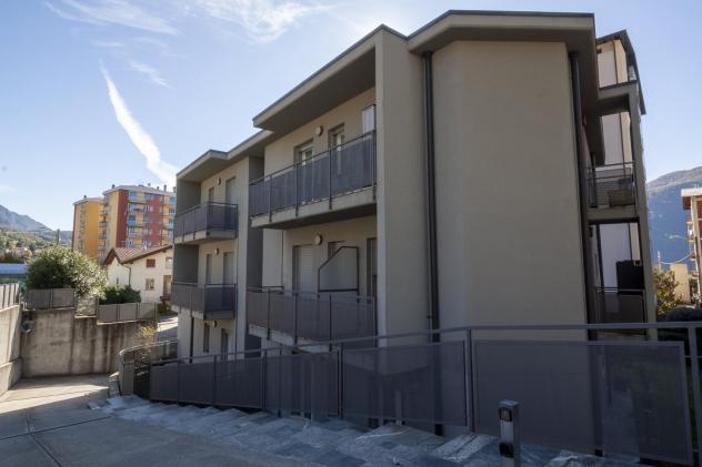 appartamento in affitto a Mandello del Lario