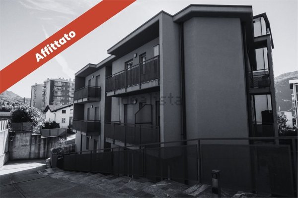 appartamento in affitto a Mandello del Lario