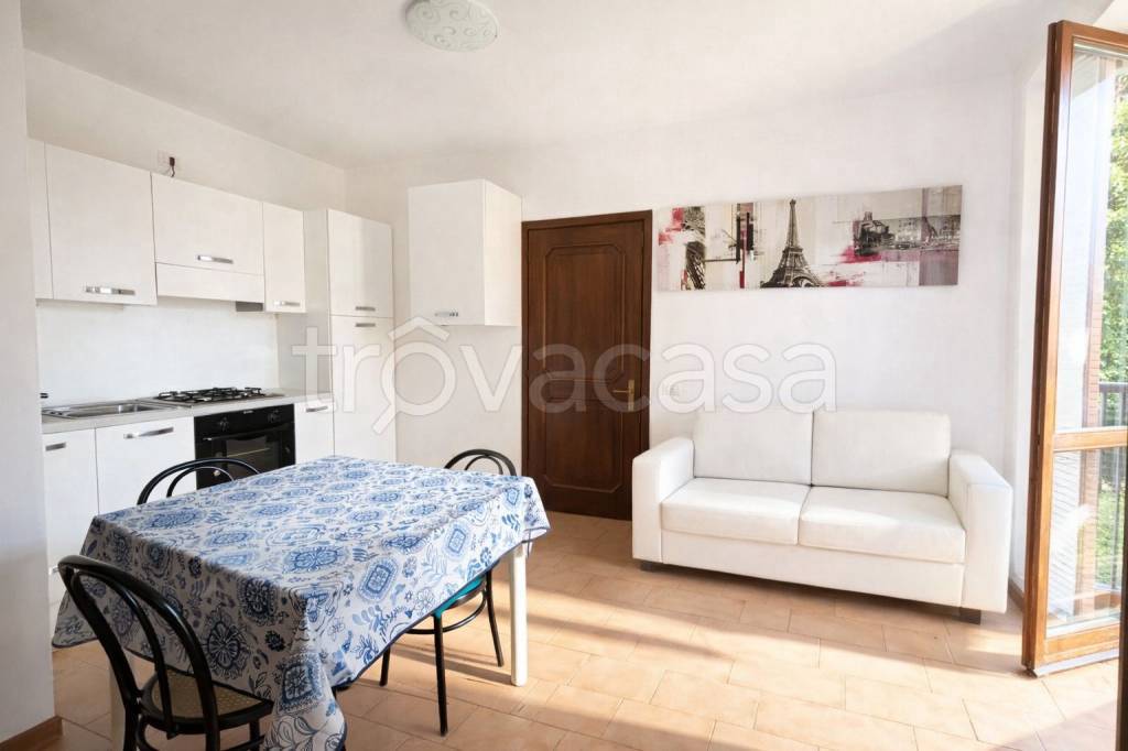 appartamento in affitto a Mandello del Lario