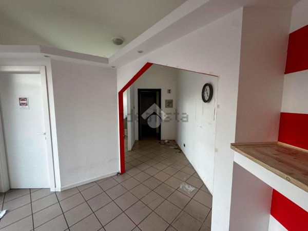 negozio in affitto a Merate