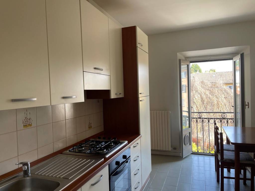 appartamento in affitto a Merate