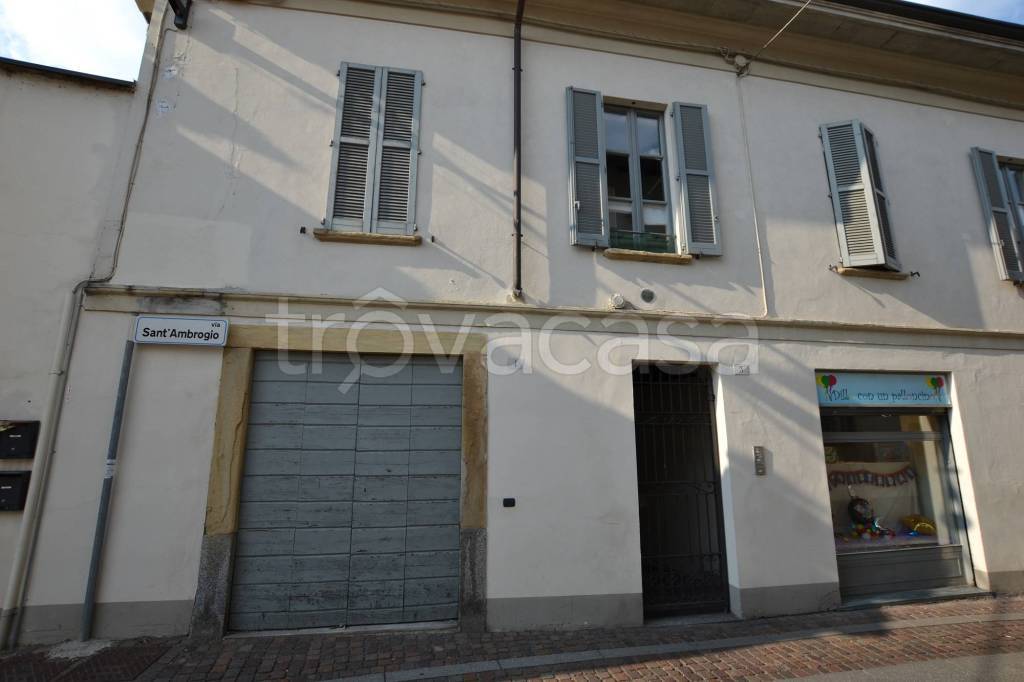 appartamento in affitto a Merate