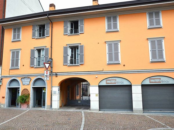 appartamento in affitto a Merate