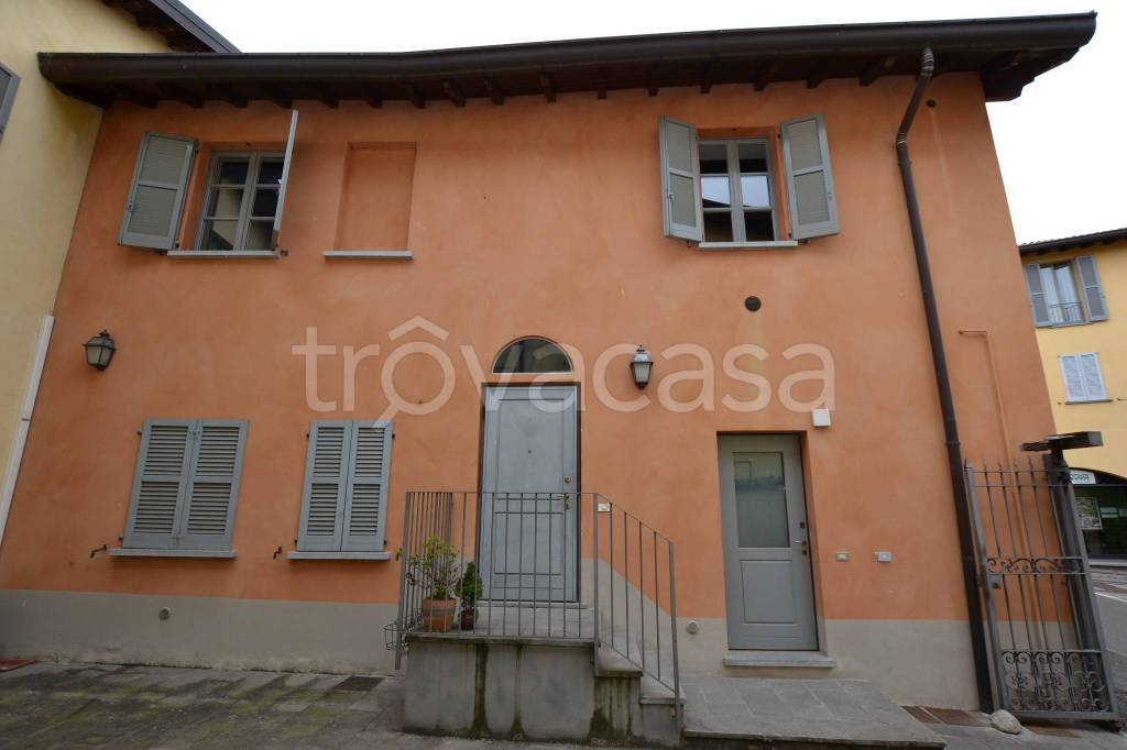 appartamento in affitto a Merate
