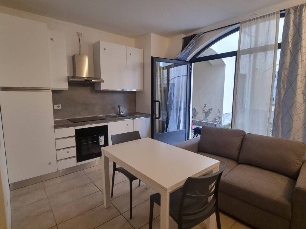 appartamento in affitto a Merate