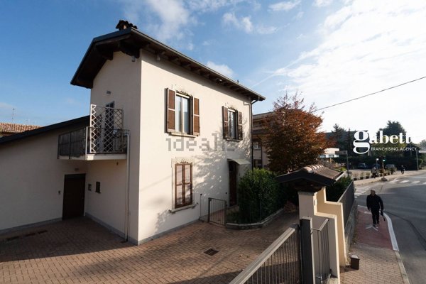 appartamento in affitto a Merate