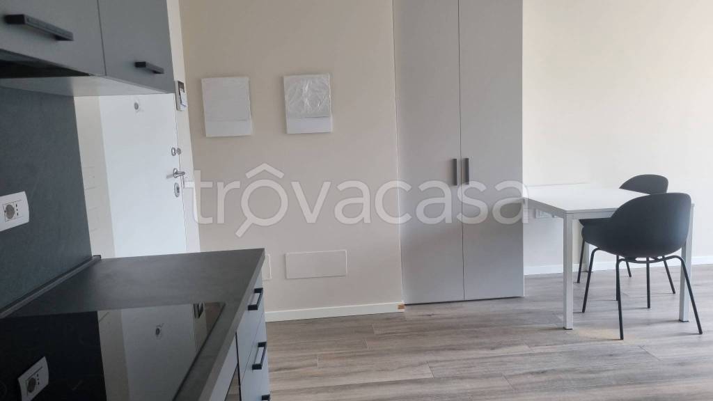 appartamento in affitto a Merate