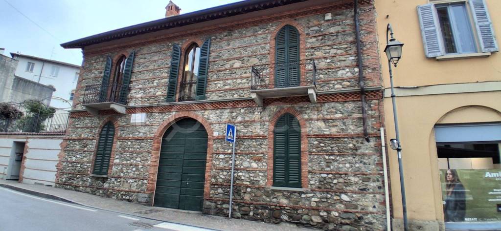 appartamento in affitto a Merate