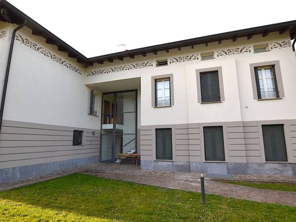 appartamento in affitto a Merate