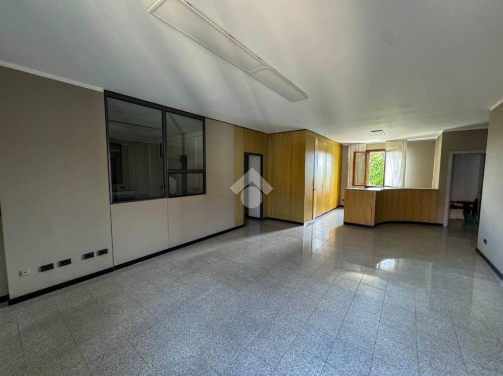 ufficio in affitto a Merate