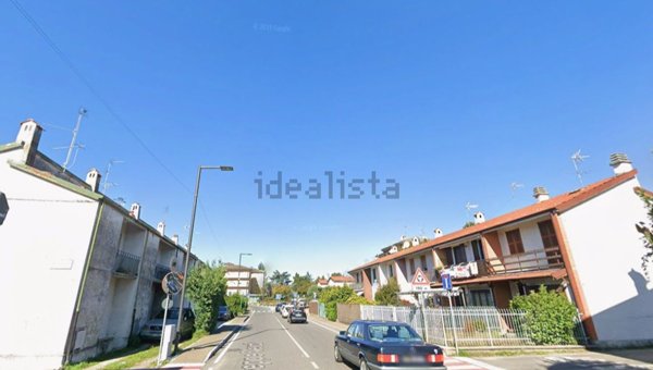 appartamento in affitto a Merate