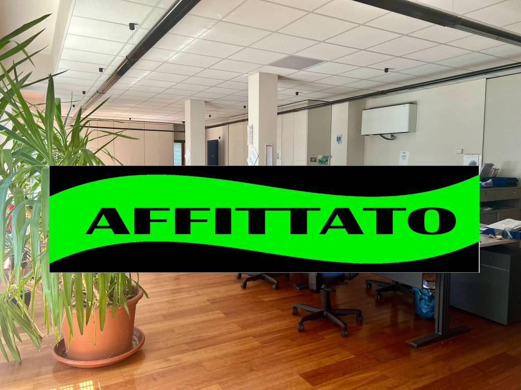 ufficio in affitto a Merate in zona Sartirana
