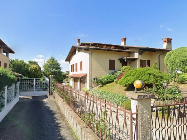 appartamento in affitto a Merate in zona Sartirana
