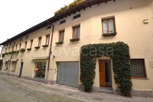 appartamento in affitto a Merate in zona Sartirana
