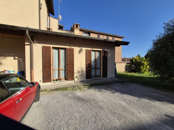 appartamento in affitto a Missaglia in zona Lomaniga