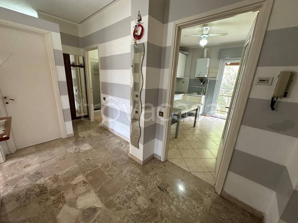 appartamento in affitto a Monte Marenzo in zona Levata