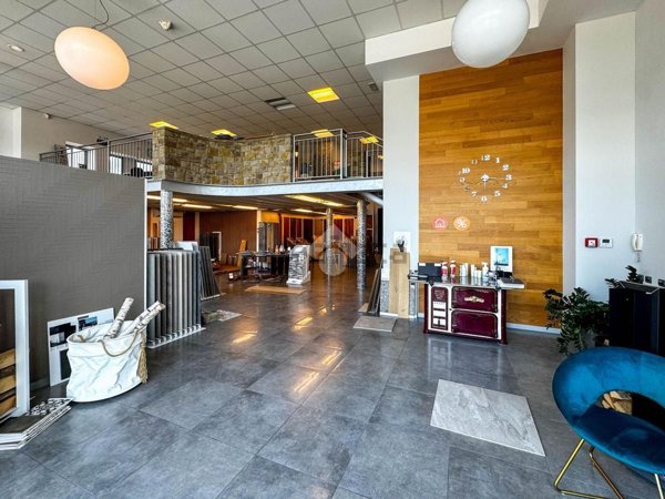 capannone in affitto a Monte Marenzo