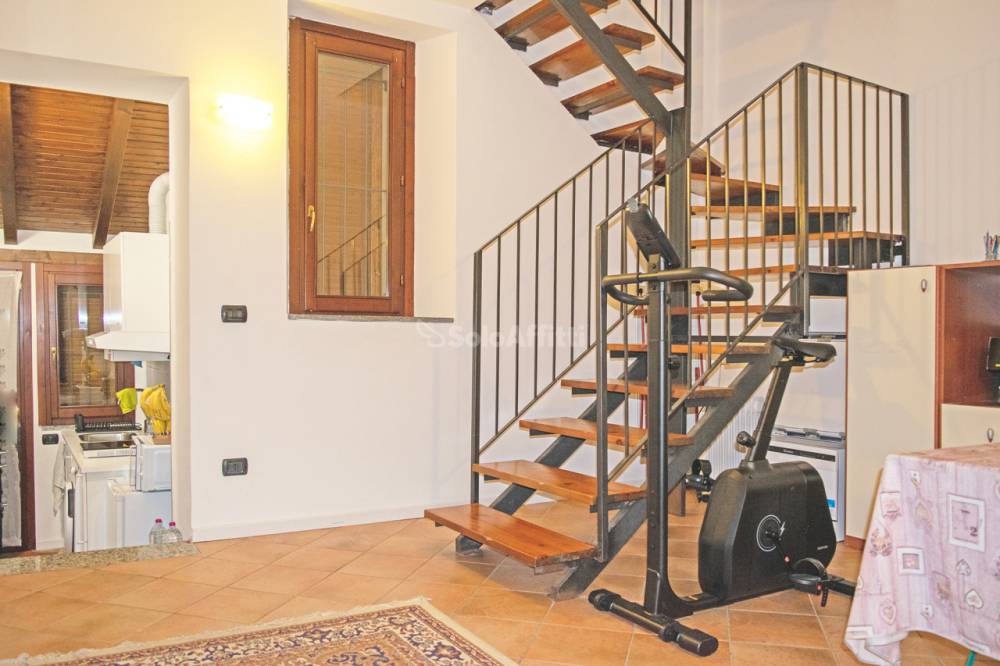 appartamento in affitto a Montevecchia