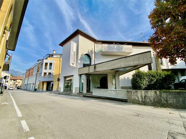 ufficio in affitto ad Oggiono