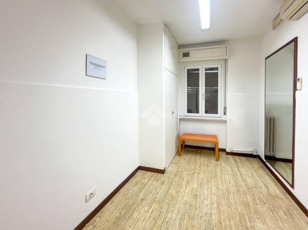 ufficio in affitto ad Oggiono