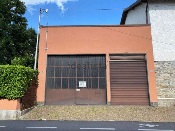 capannone in affitto ad Oggiono