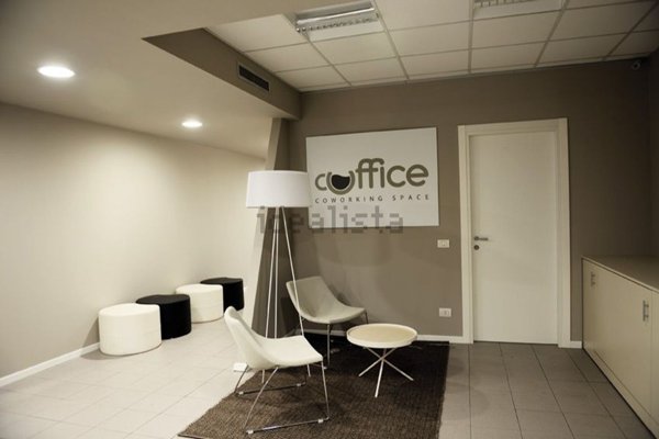 ufficio in affitto ad Oggiono