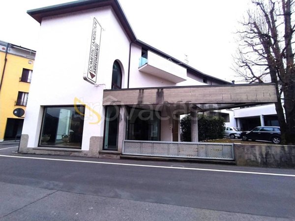 appartamento in affitto ad Oggiono