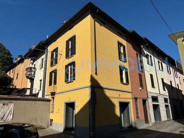 appartamento in affitto ad Oggiono