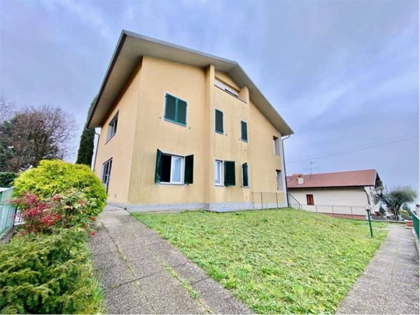 appartamento in affitto ad Oggiono in zona Imberido
