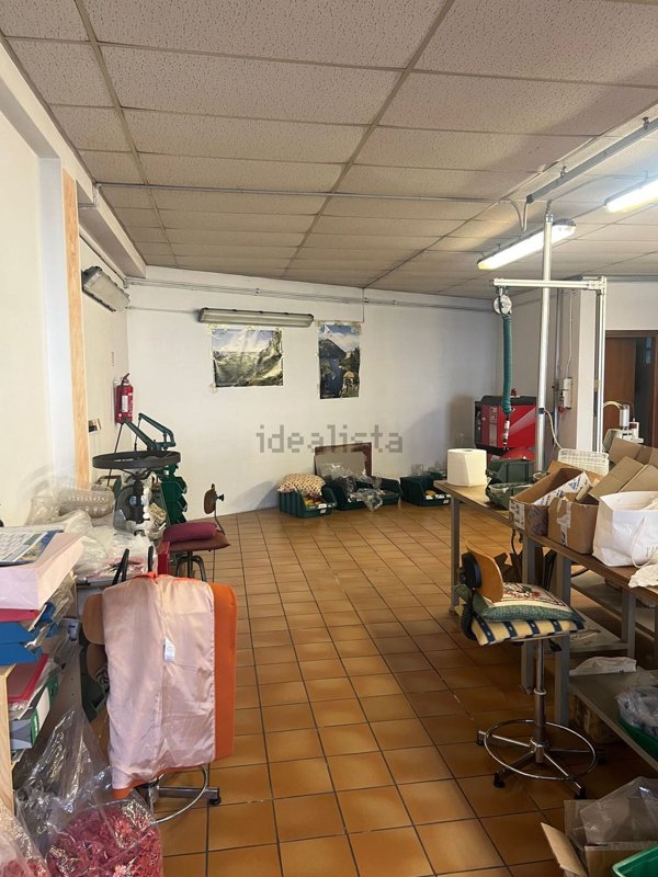 locale di sgombero in affitto ad Olgiate Molgora